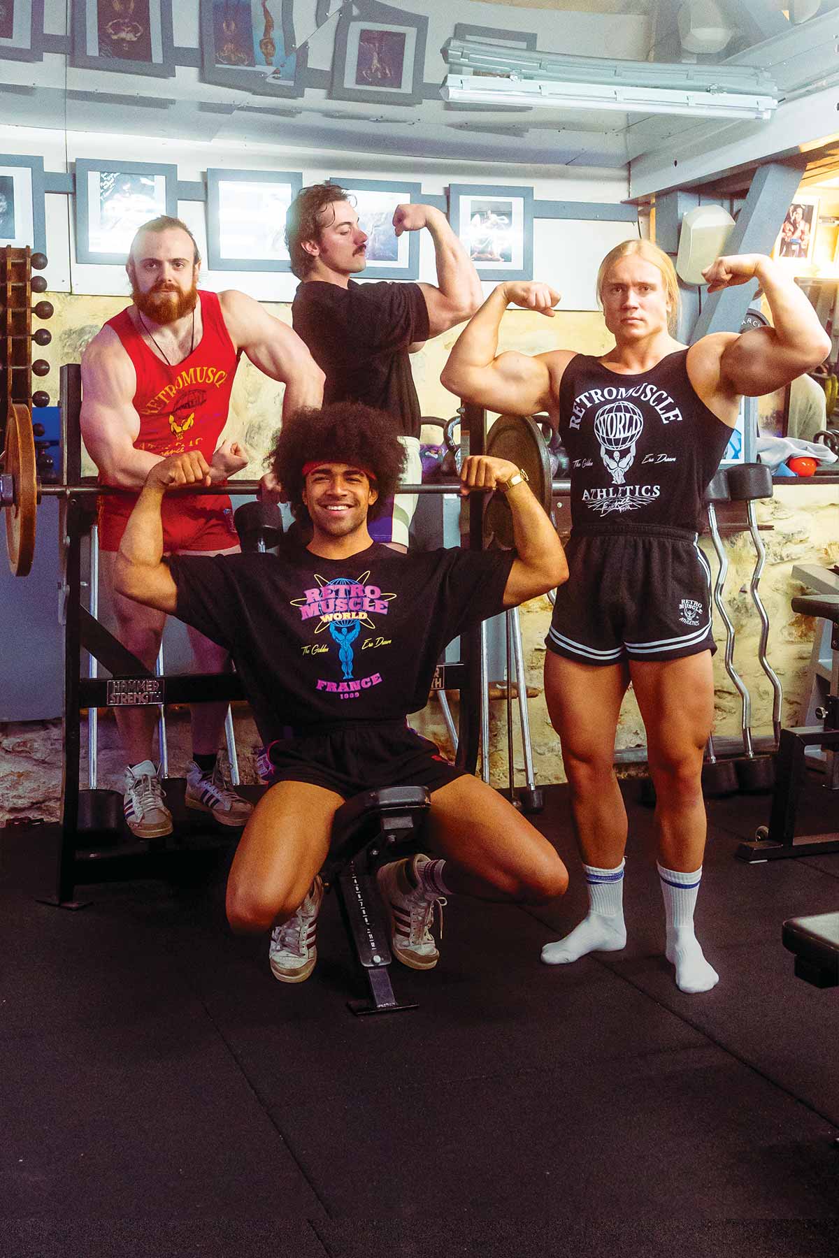 Bodybuilders golden era avec tenues années 80 retromuscle vintages de musculation
