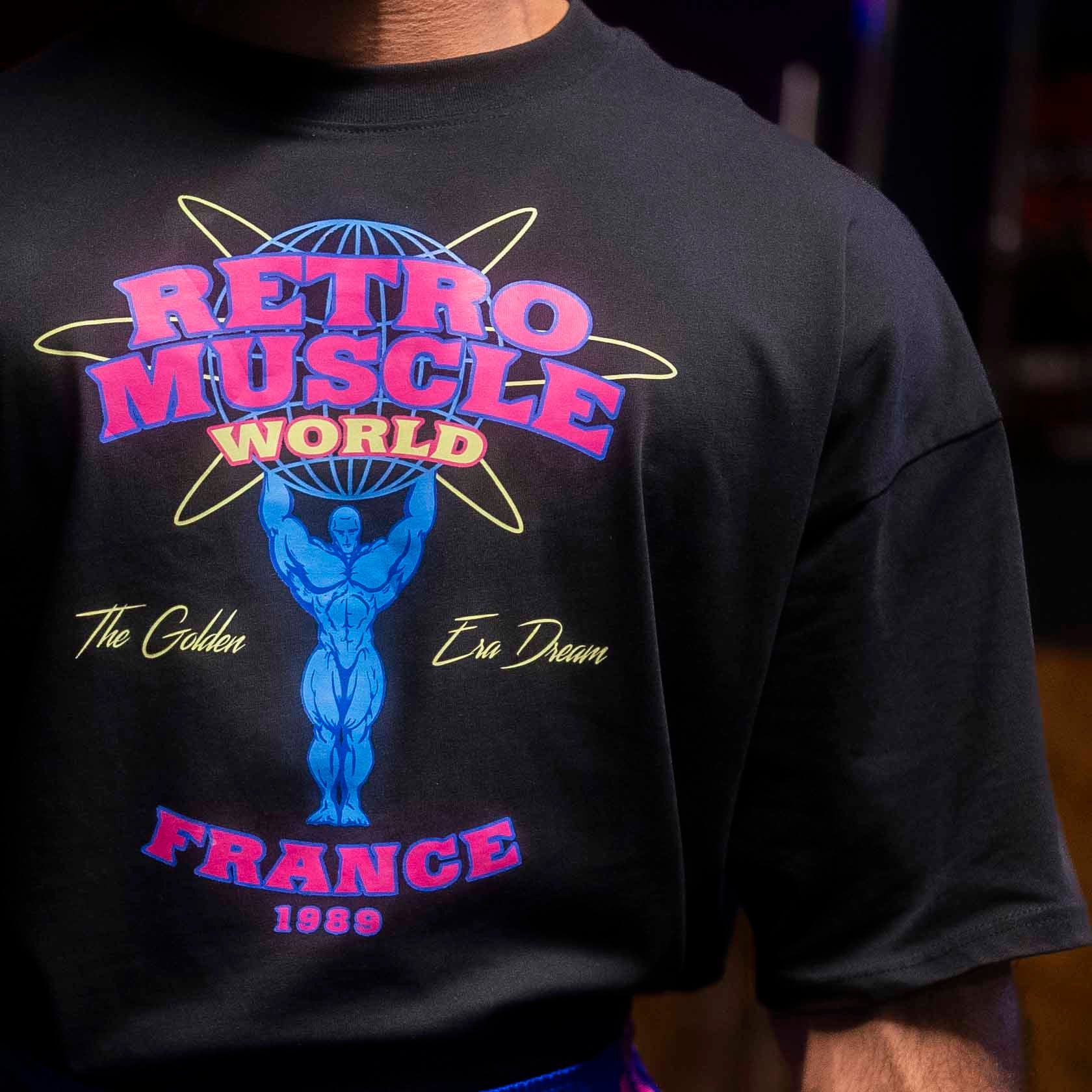 Logo retromuscle sur un pump cover noir vintage années 80